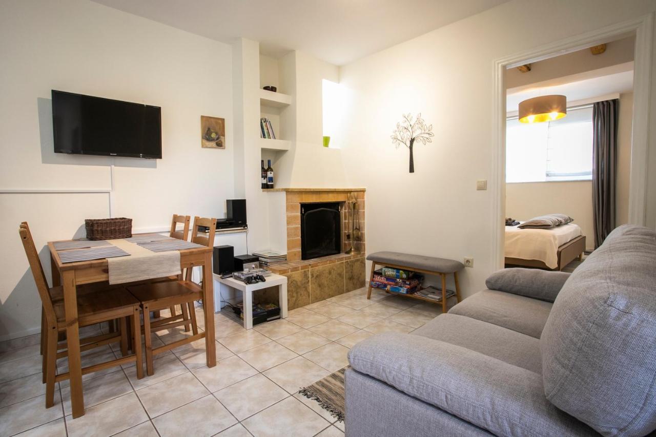 Anavyssos 1 Bedrm 4 Prs Flat 5Min Walk From Beach מראה חיצוני תמונה