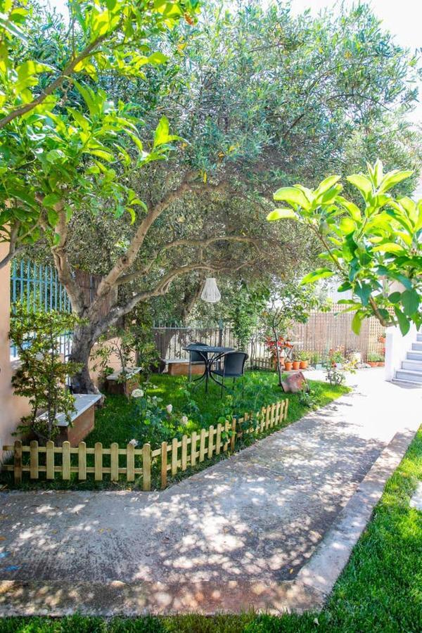 Anavyssos 1 Bedrm 4 Prs Flat 5Min Walk From Beach מראה חיצוני תמונה